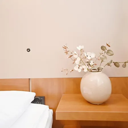 Spacious Victus With Parking And Balcony In By Renters * ソポト