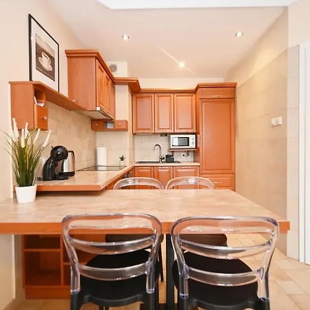 Apartament Spacious Victus With Parking And Balcony In By Renters Sopot