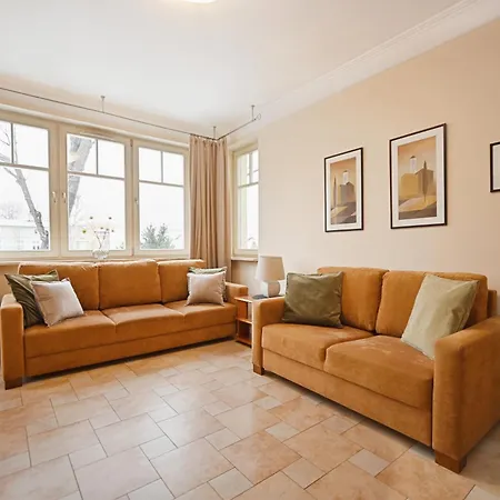 Apartament Spacious Victus With Parking And Balcony In By Renters